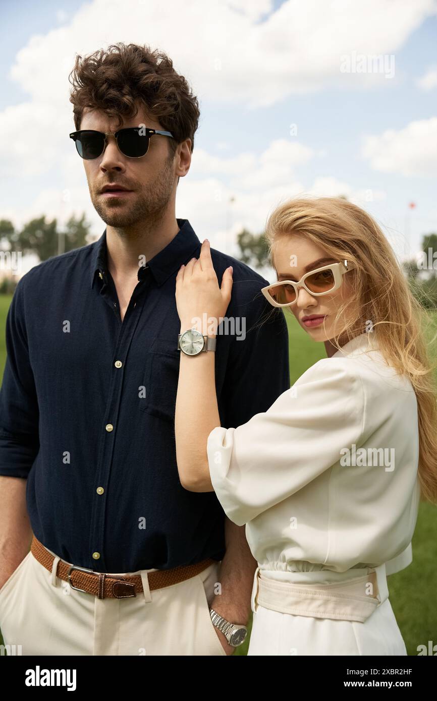 Affluent couple hi-res stock photography and images - Alamy