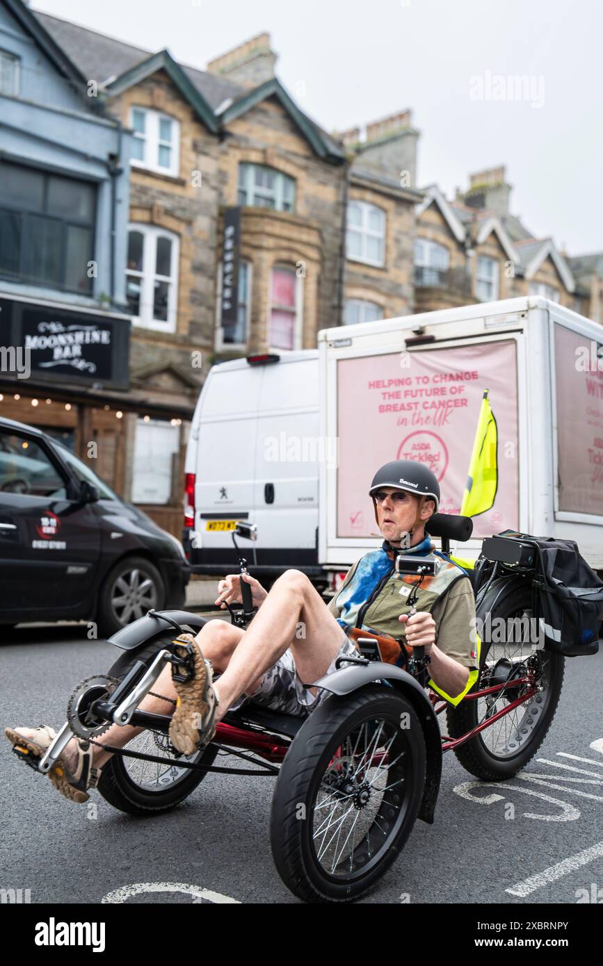 Three wheel bike hi res stock photography and images Alamy