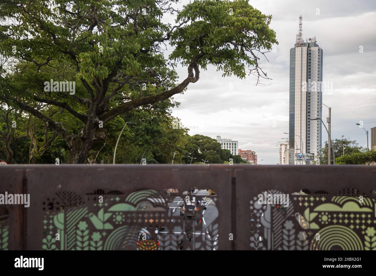 Torre de cali hi-res stock photography and images - Alamy