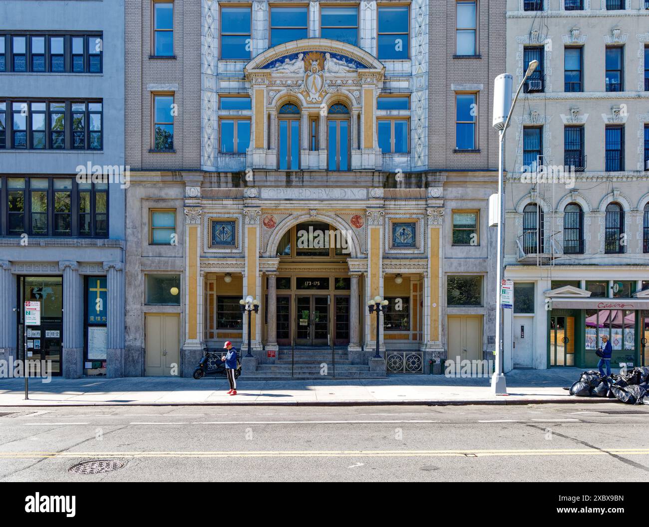 Money Forward Building The Forward Building, for 60 years home of Socialist Labor newspaper ...