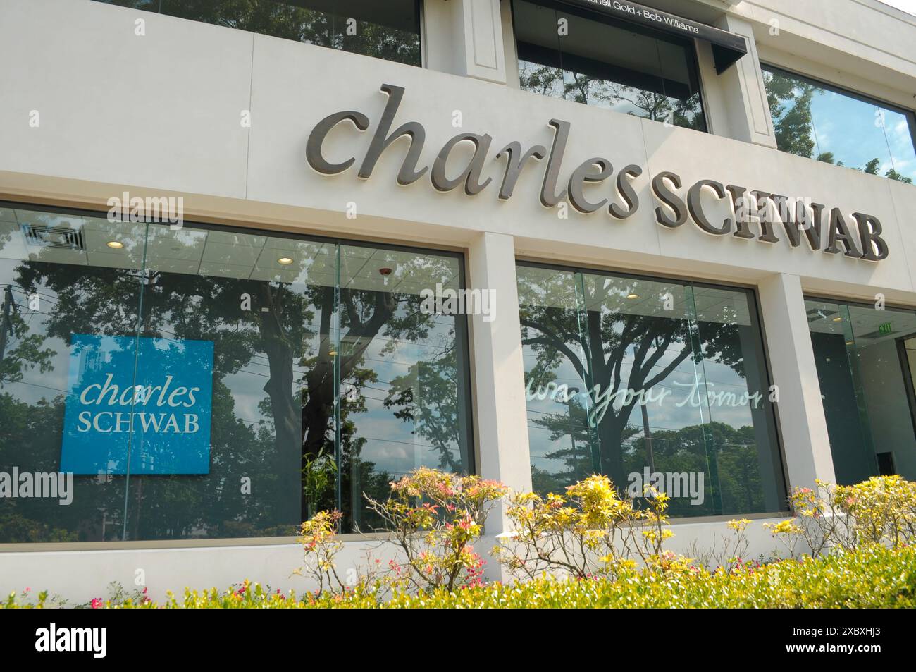 Charles schwab building hi-res stock photography and images - Alamy