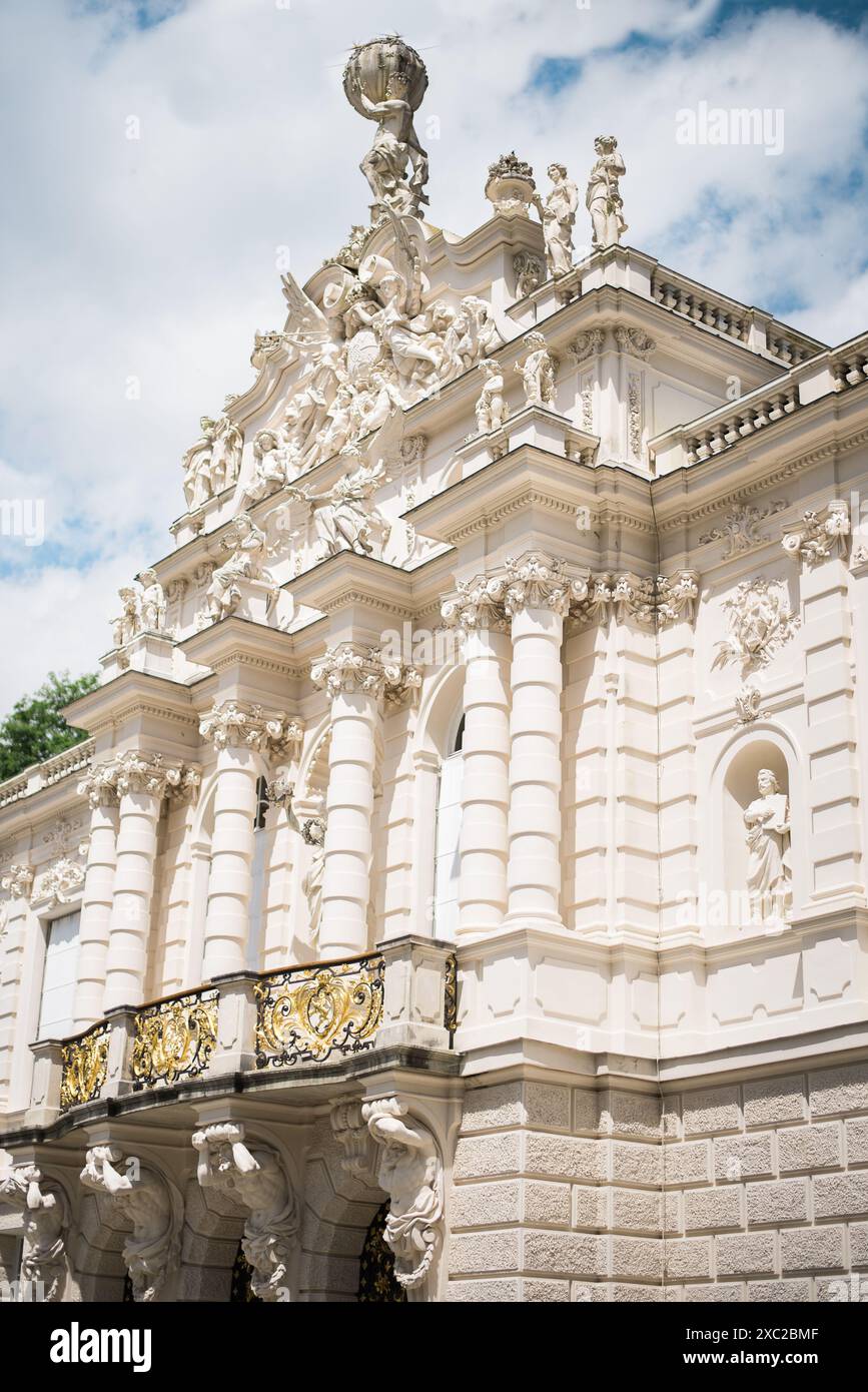 Bavaria statues hi-res stock photography and images - Alamy