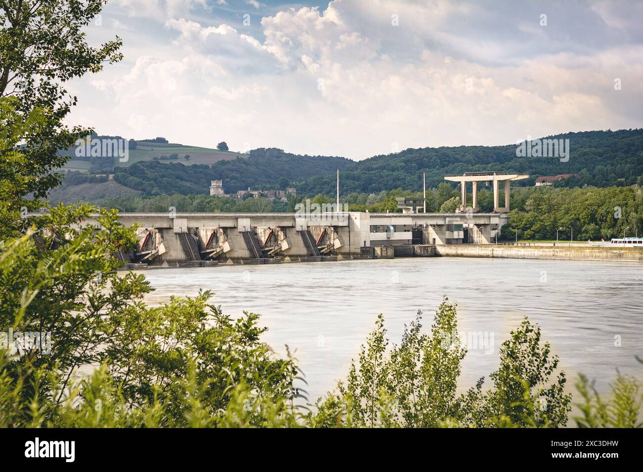 Hydroelectric power plant danube hi-res stock photography and images - Alamy