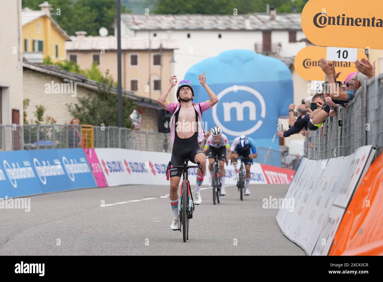 Fosse, Italia. 14th June, 2024. Widar Jarno pink jersey wins the 6th stage of the Giro Next