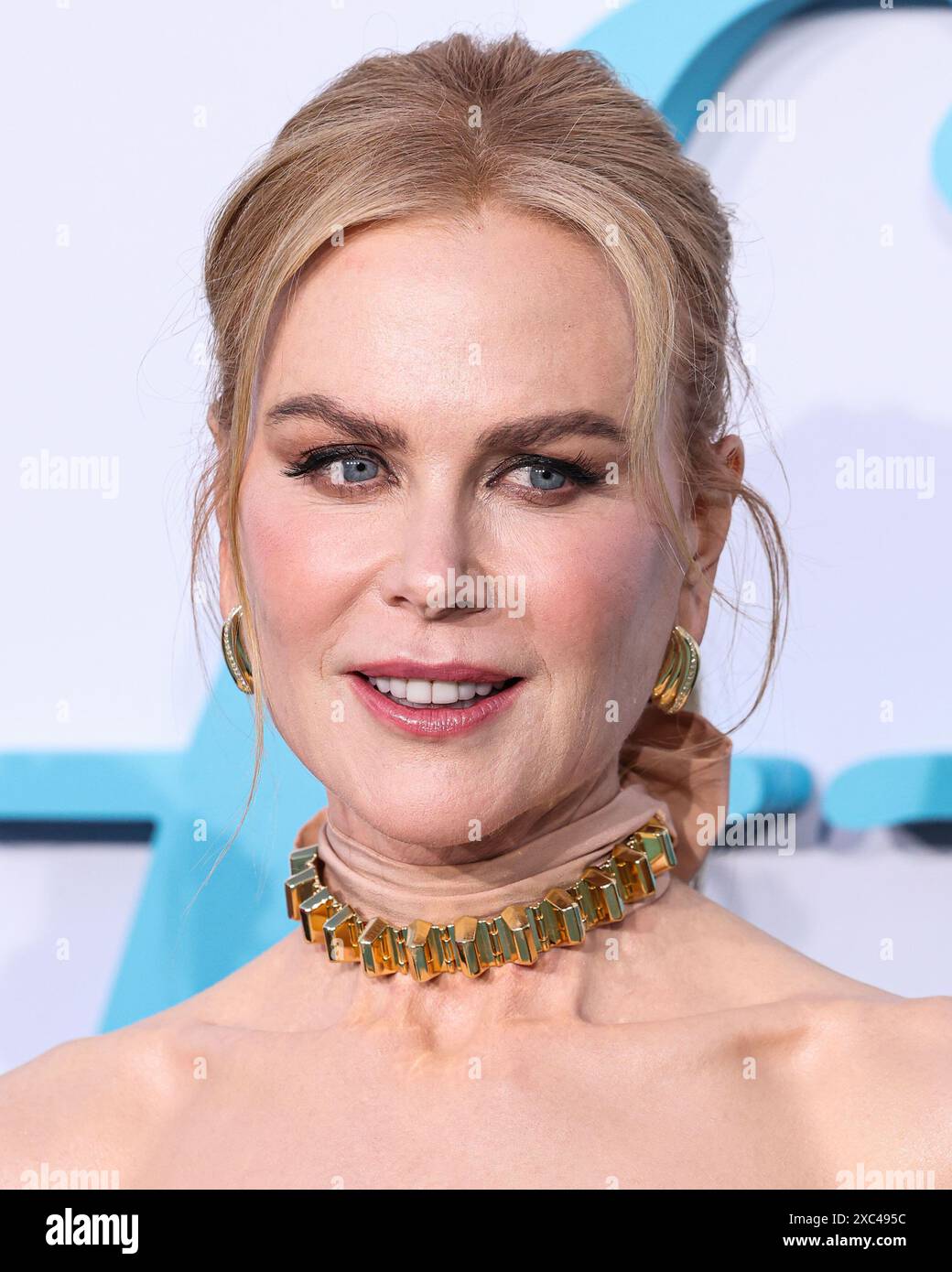 HOLLYWOOD, LOS ANGELES, CALIFORNIA, USA - JUNE 13: Nicole Kidman wearing Gucci with Paris Texas shoes arrives at the Los Angeles Premiere Of Netflix's 'A Family Affair' held at The Egyptian Theatre Hollywood on June 13, 2024 in Hollywood, Los Angeles, California, United States. (Photo by Xavier Collin/Image Press Agency) Stock Photo