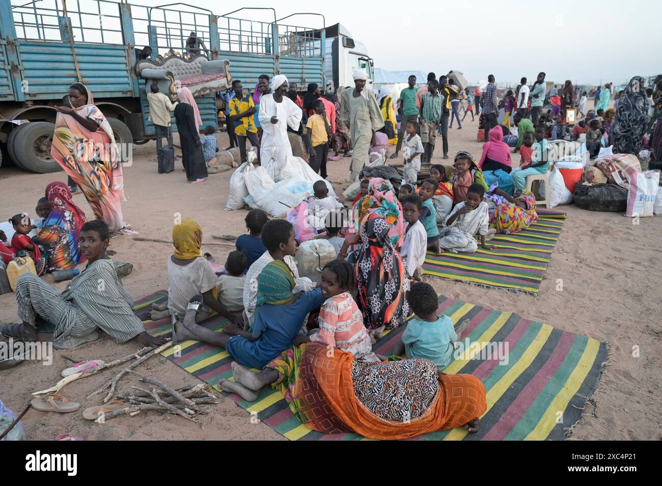 Girl south sudan hi-res stock photography and images - Alamy