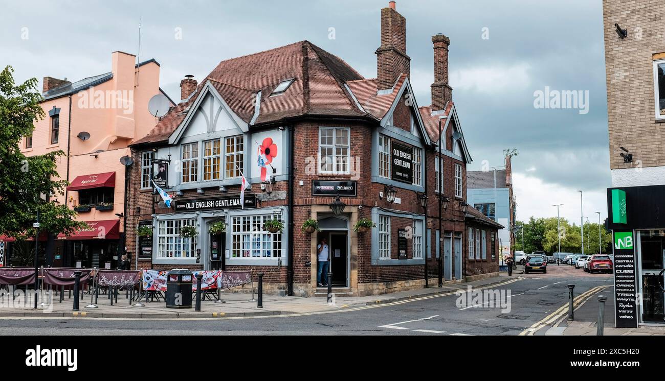 Old English Gentleman pub , Darlington,England,UK Stock Photo - Alamy