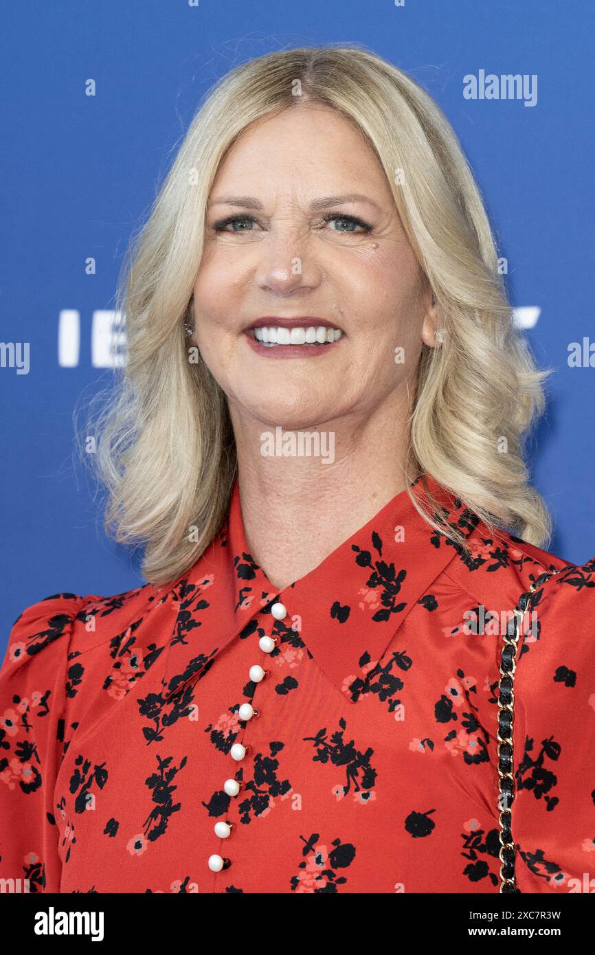 Leslie landon hi-res stock photography and images - Alamy, image size:866x1390