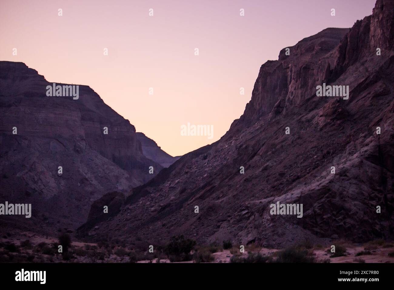 Namibia Cliffs Barren cliffs hi-res stock photography and images - Alamy