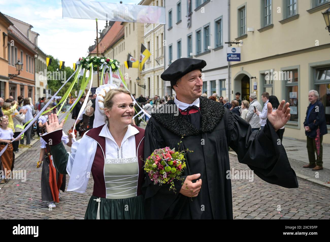 Lutherstadt Wittenberg, Germany. 15th June, 2024. The bridal couple ...
