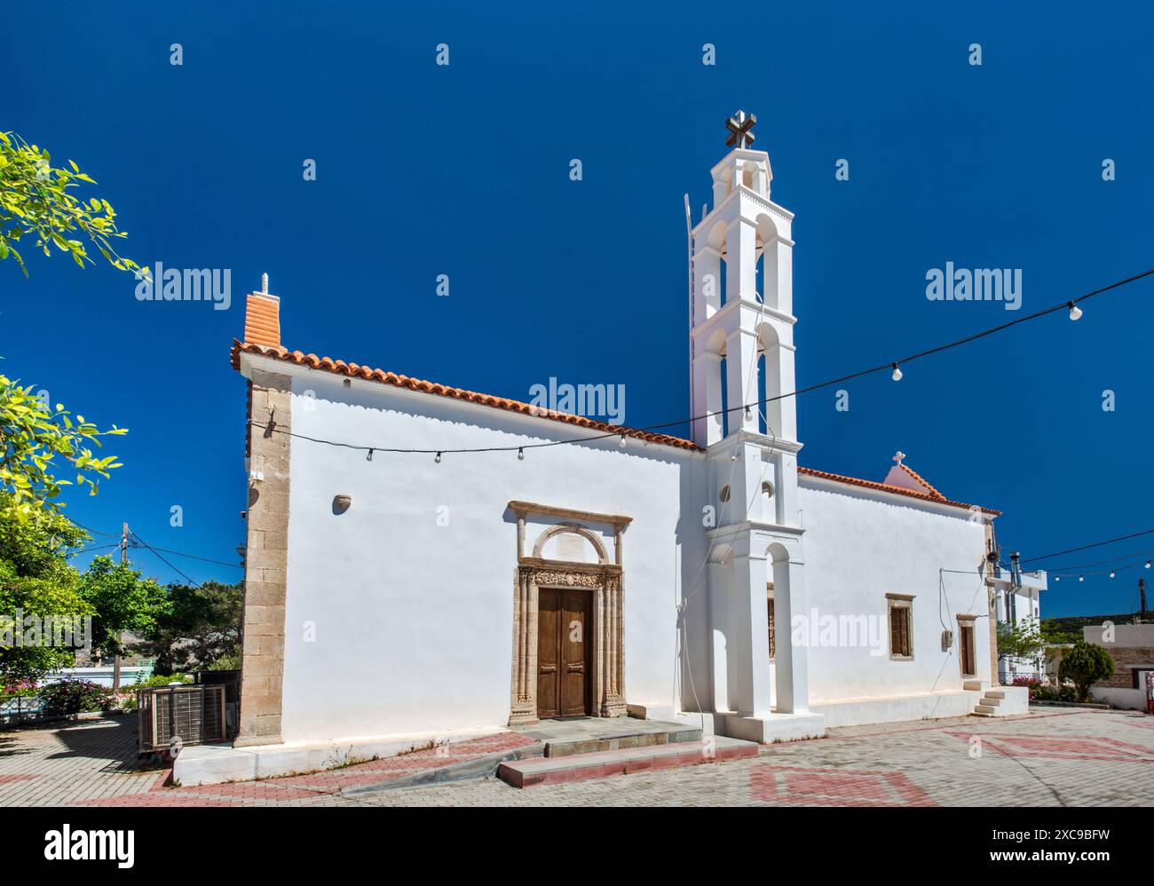 Two naves design hi-res stock photography and images - Alamy