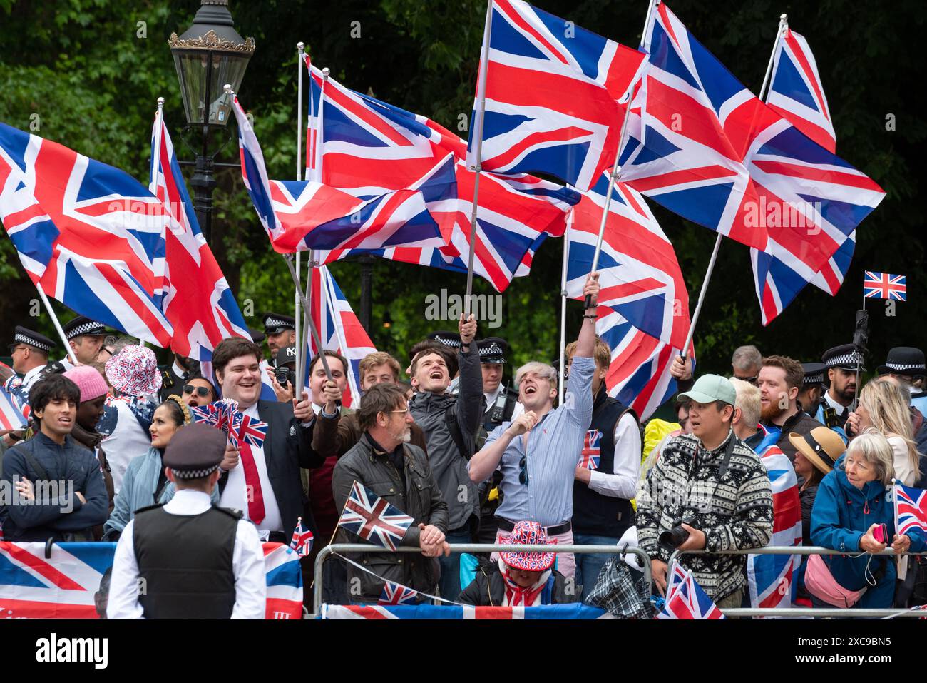 Trooping the colour 2024 protest hi-res stock photography and images ...