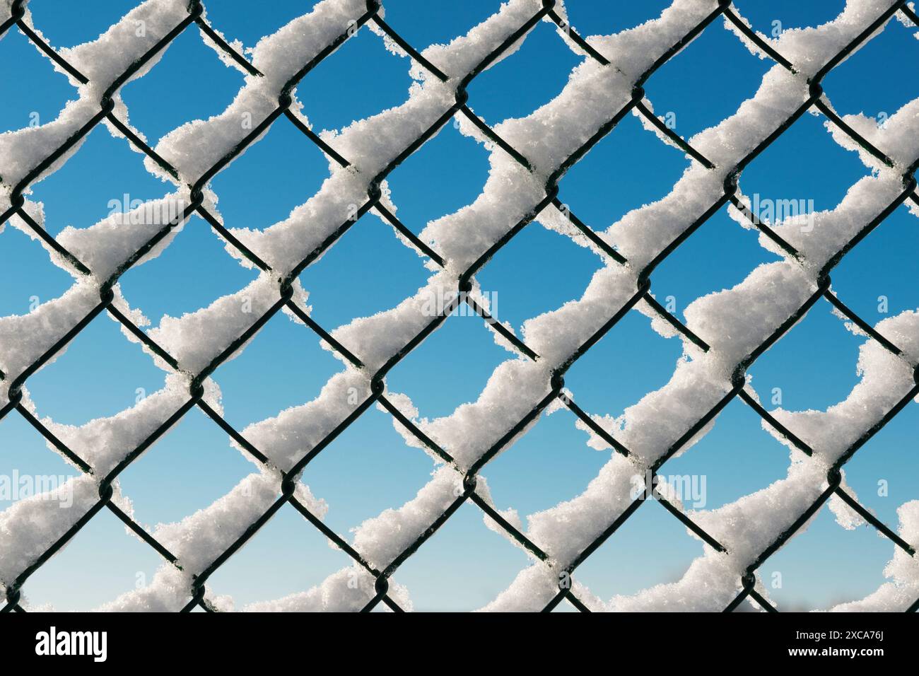 Safety mesh in snow hi-res stock photography and images - Alamy