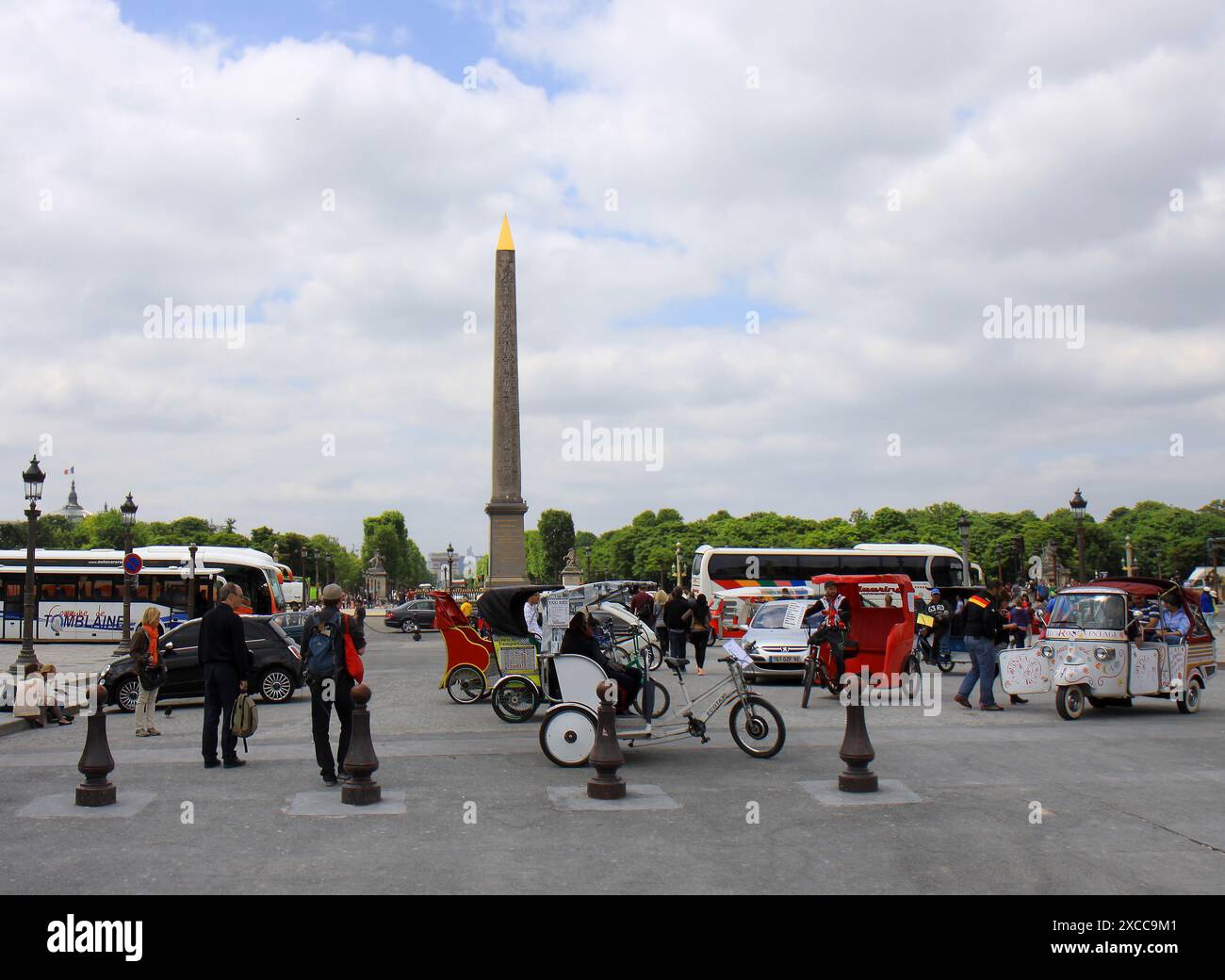 Bus france french paris tourism tourist waiting hi-res stock ...
