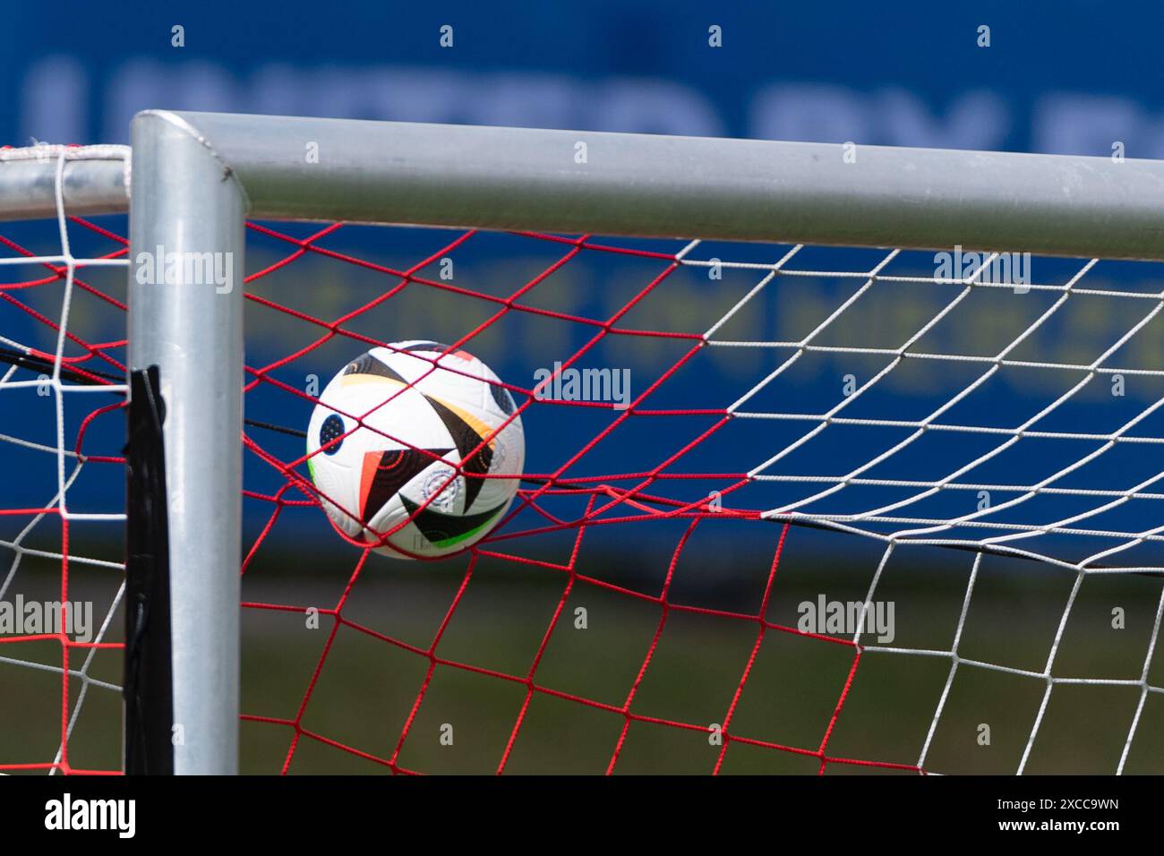 EM Ball,  Oeffentliches Training Nationalmannschaft Daenemark, UEFA Fussball Europameisterschaft 2024, Herren, EM 2024, GER, 11.06.2024,  Foto: Eibner-Pressefoto/Wolfgang Frank Stock Photo