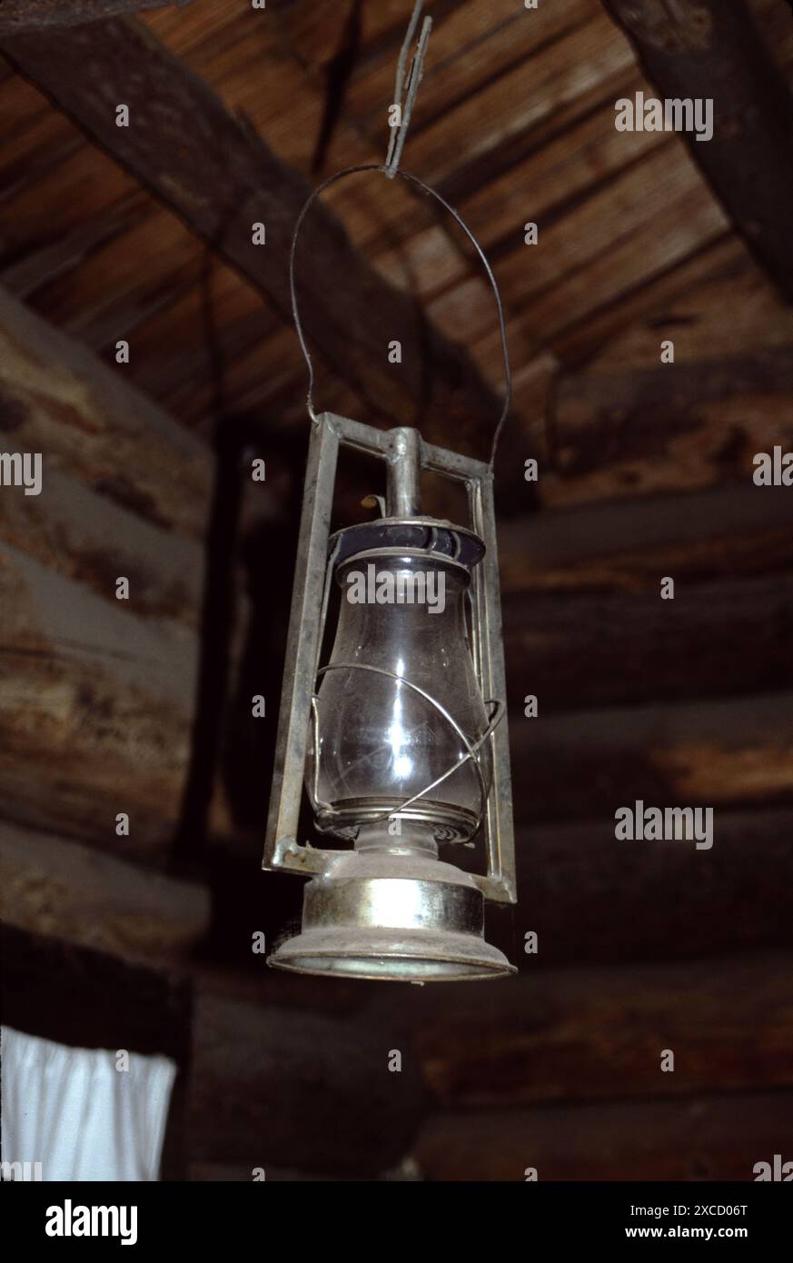 Vintage oil kerosene lanterns hi-res stock photography and images - Alamy