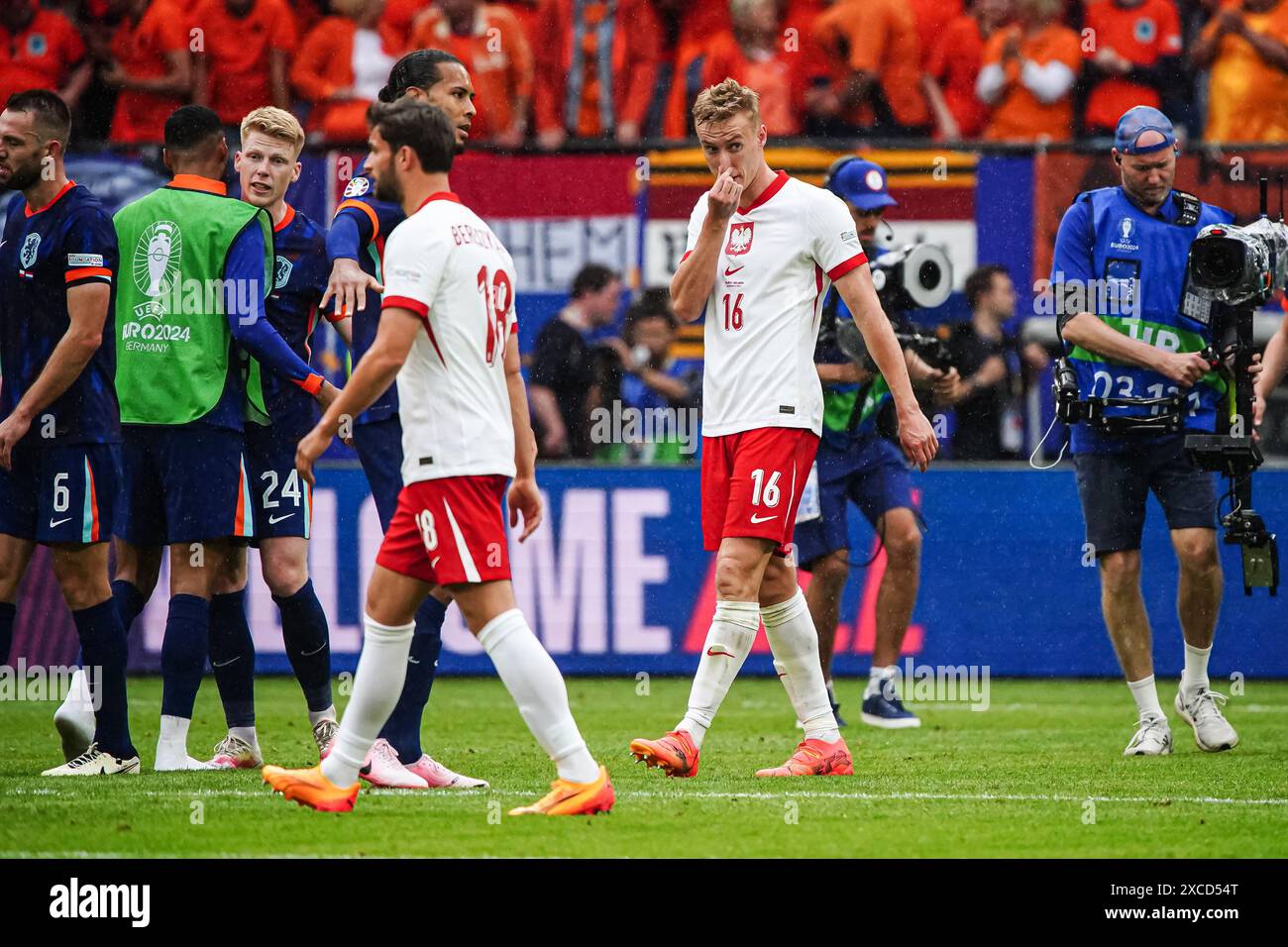 Polen enttaeuscht/enttaeuschung nach Niederlage GER, Polen vs. Niederlande, Fussball