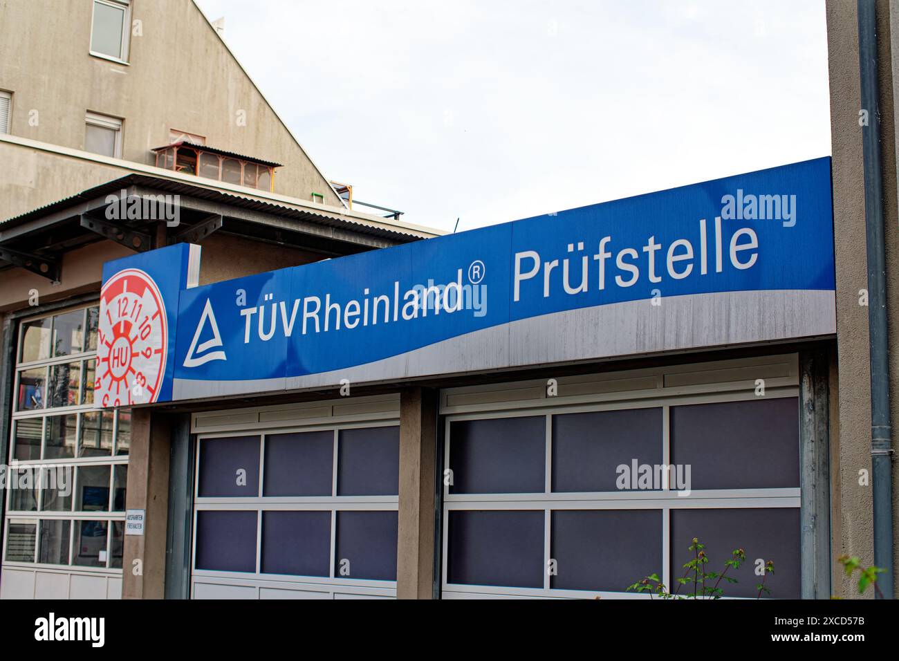 Tuv rheinland logo hi-res stock photography and images - Alamy
