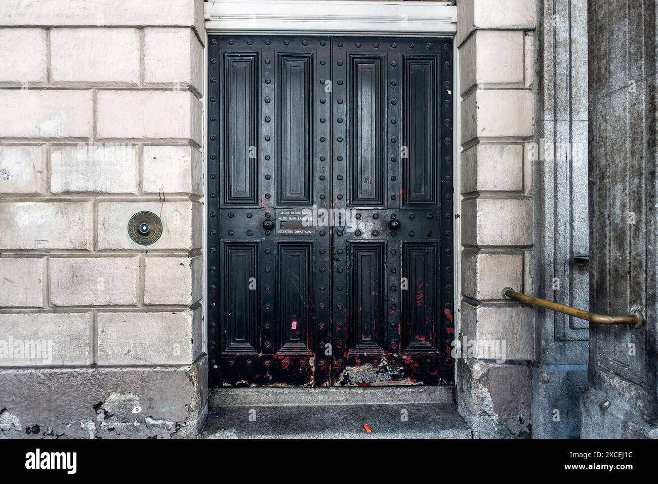 The former offices of the Allied Irish Bank legal department in Foster Place, dublin, Ireland. Stock Photo