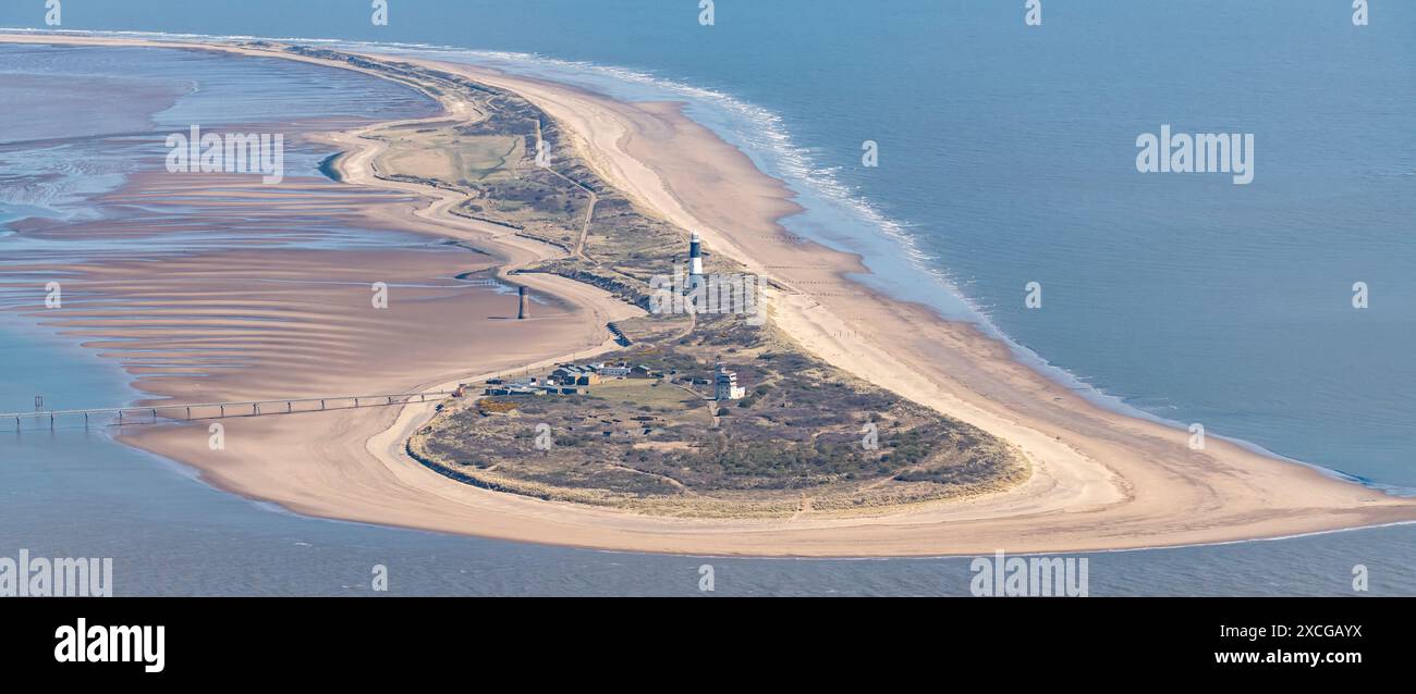 Aerial photo of Spurn Head, disused lighthouses, pilot station etc from 1500 feet Stock Photo