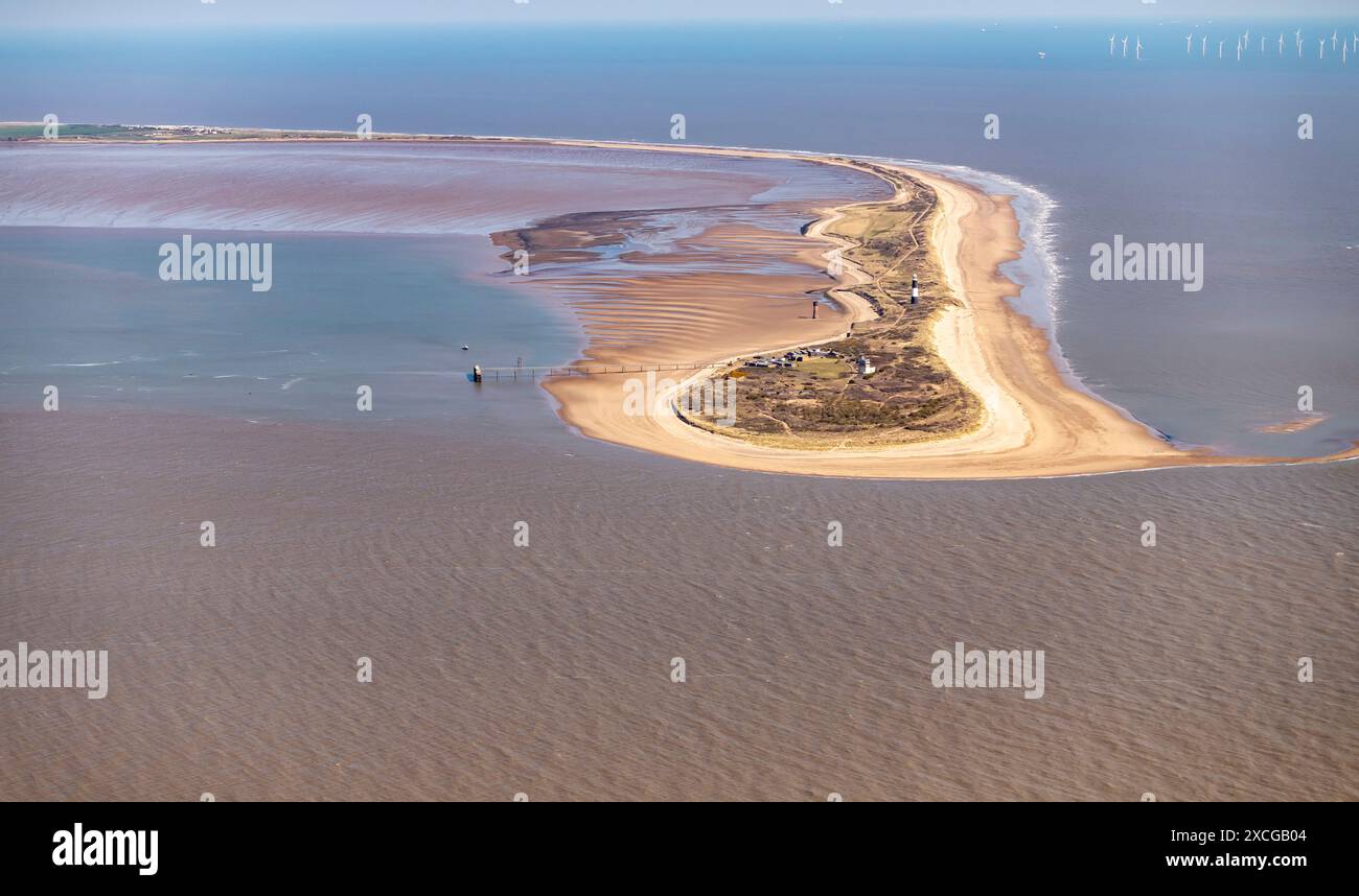 Aerial photo of Spurn Head, disused lighthouses, pilot station etc from 1500 feet Stock Photo