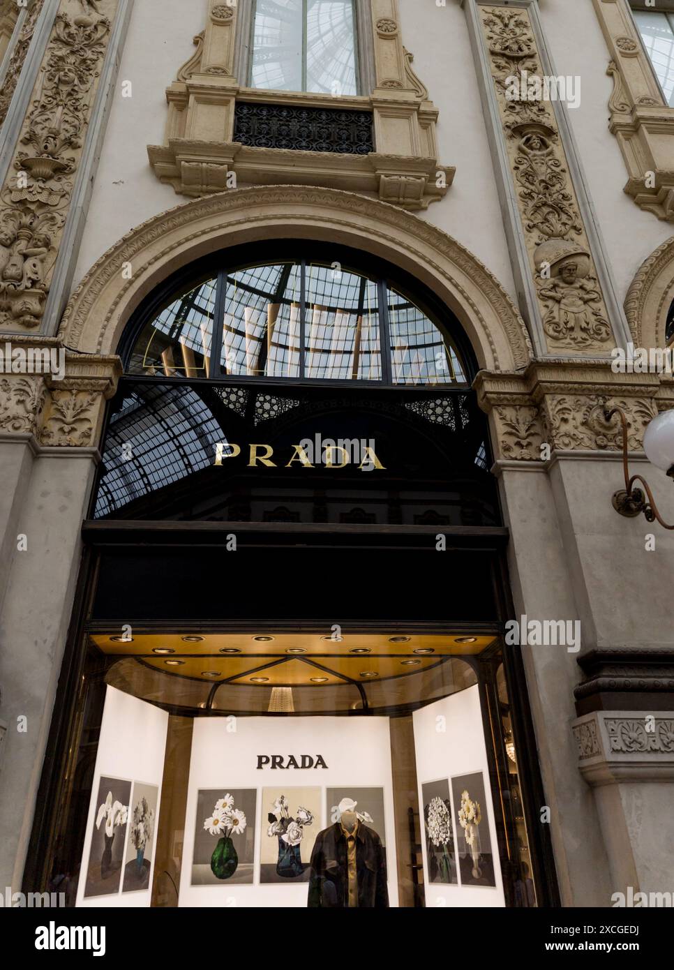 PRADA 店舗外観 アートフレーム Prada shop Front with Silver Background - Wall Art - White