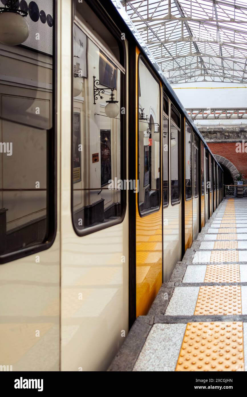 Funicular vomero naples italy hi-res stock photography and images - Alamy