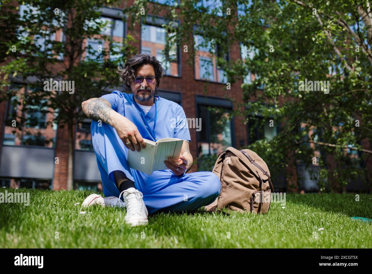 Doctor rest in peace hi-res stock photography and images - Alamy