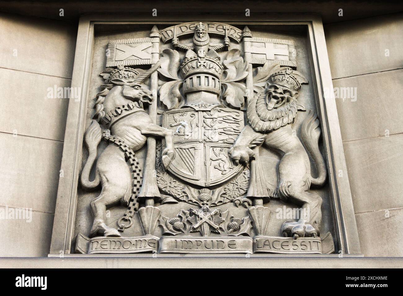 Edinburgh, Scotland. The Royal arms in Scotland, with the inscription Nemo me impune lacessit, motto of the Order of the Thistle Stock Photo