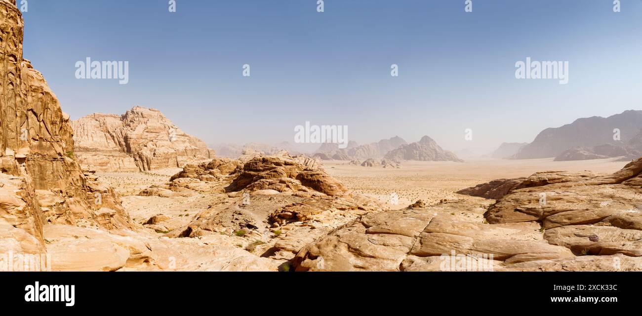Desert natural formations hi-res stock photography and images - Alamy