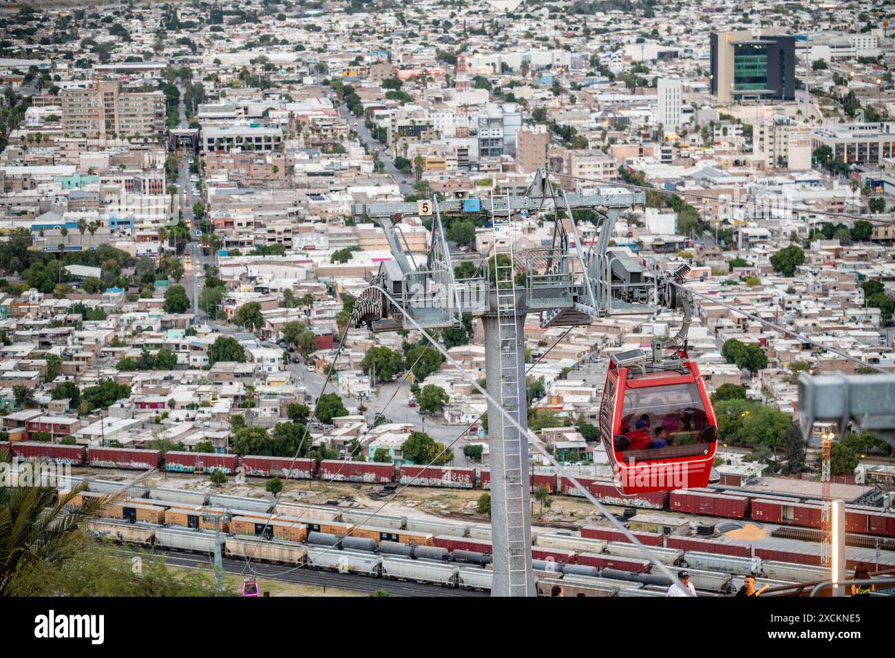 Cable car mexico city hires stock photography and images Alamy