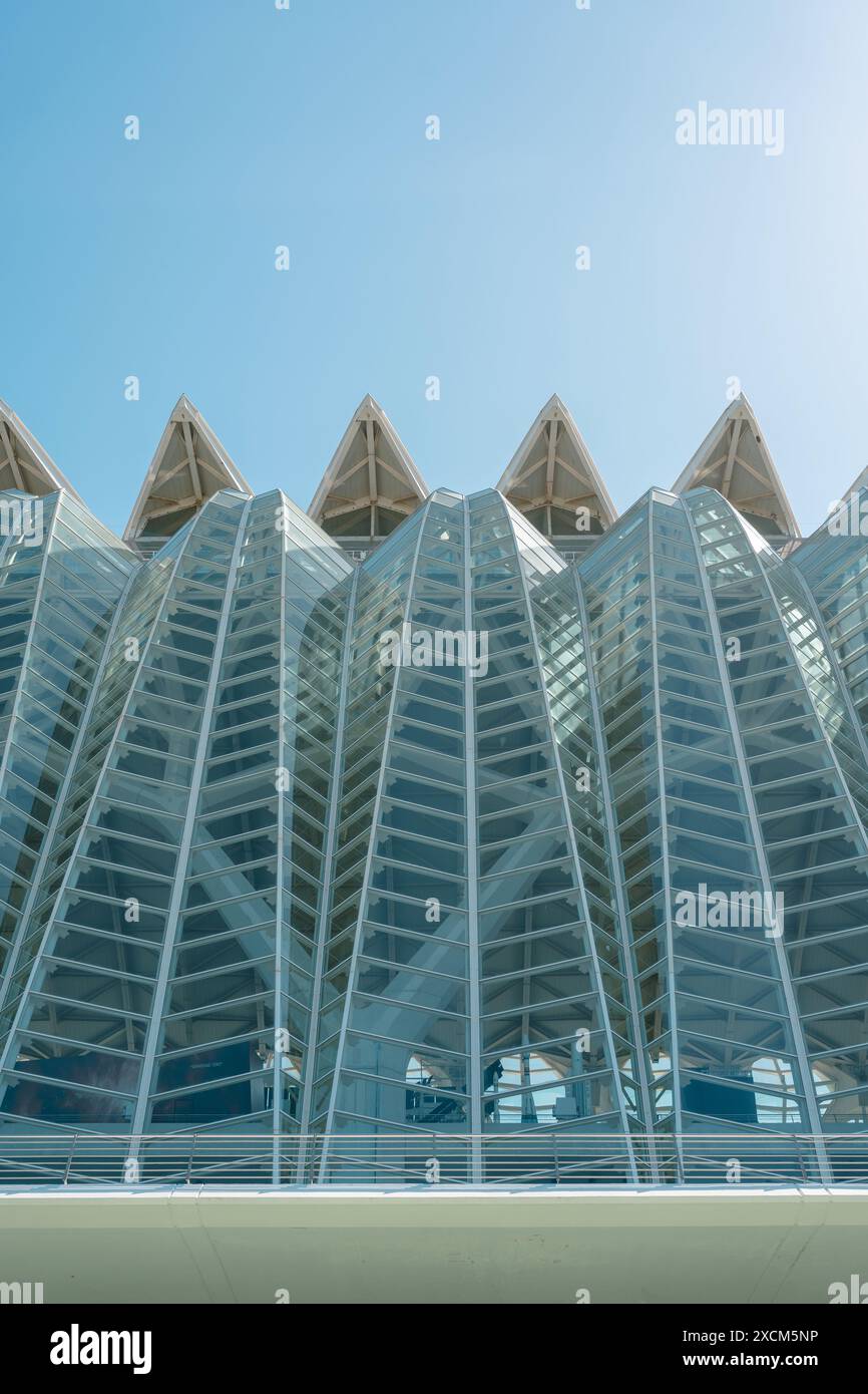Innovative glass structure featuring complex geometric patterns. The ...