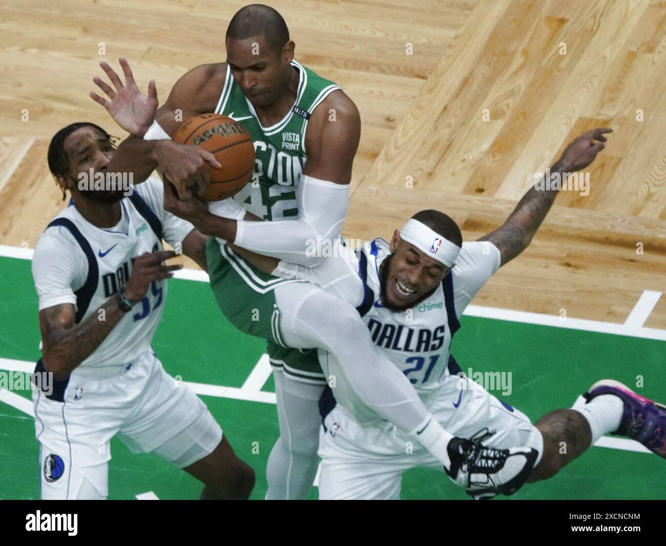 Al horford hi-res stock photography and images - Alamy