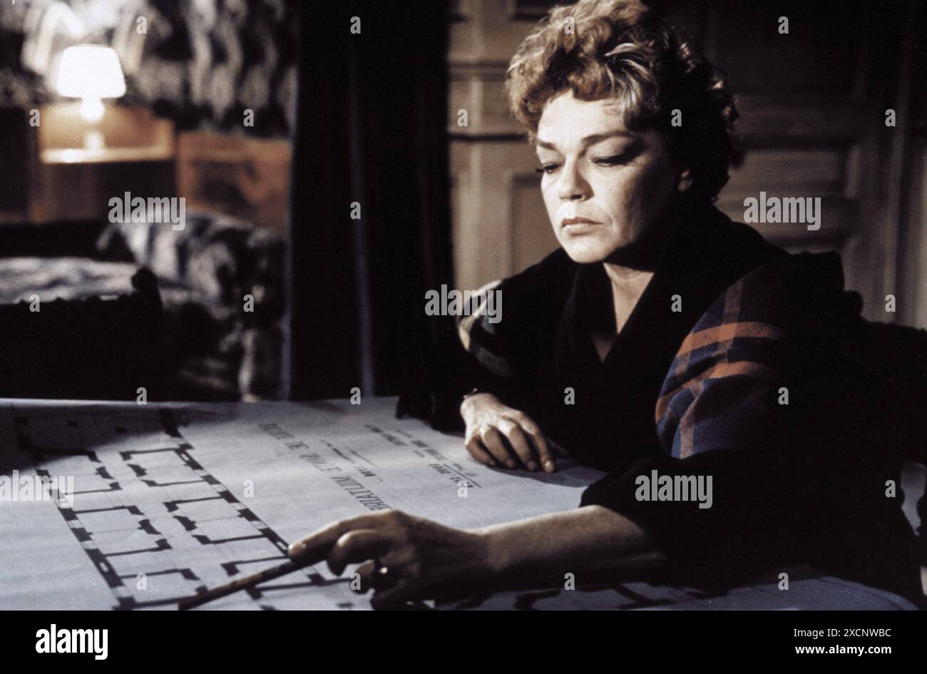 L'Armée des ombres Army of Shadows Year: 1969 France / Italy Simone Signoret  Director: Jean-Pierre Melville Stock Photo