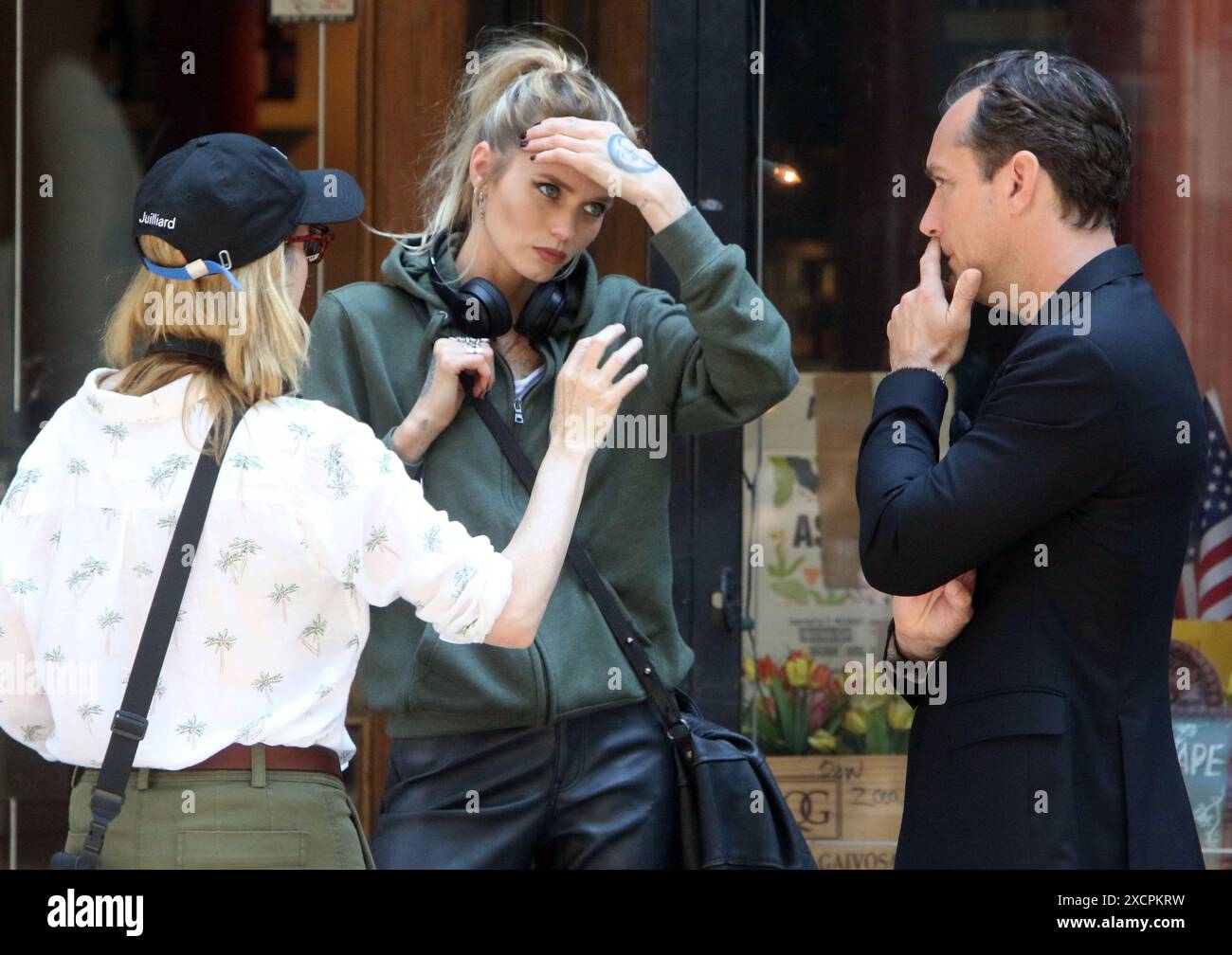 New York, NY, USA. 17th June, 2024. Directo, Laura Linney, Abby Lee and ...