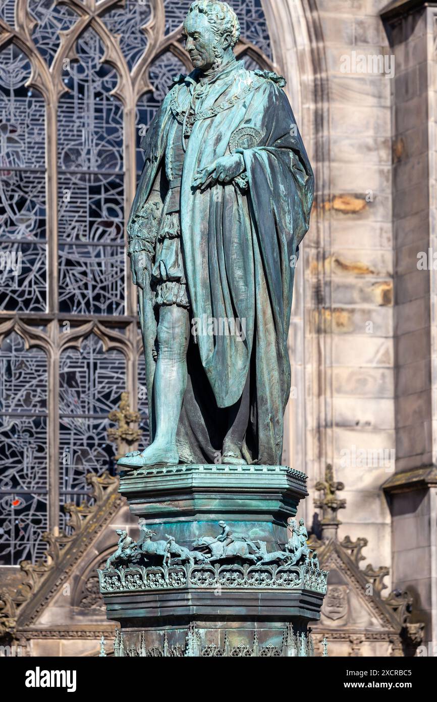 Statue of the 5th Duke of Buccleuch, 7th Duke of Queensberry outside St Giles Cathedral in Edinburgh Stock Photo