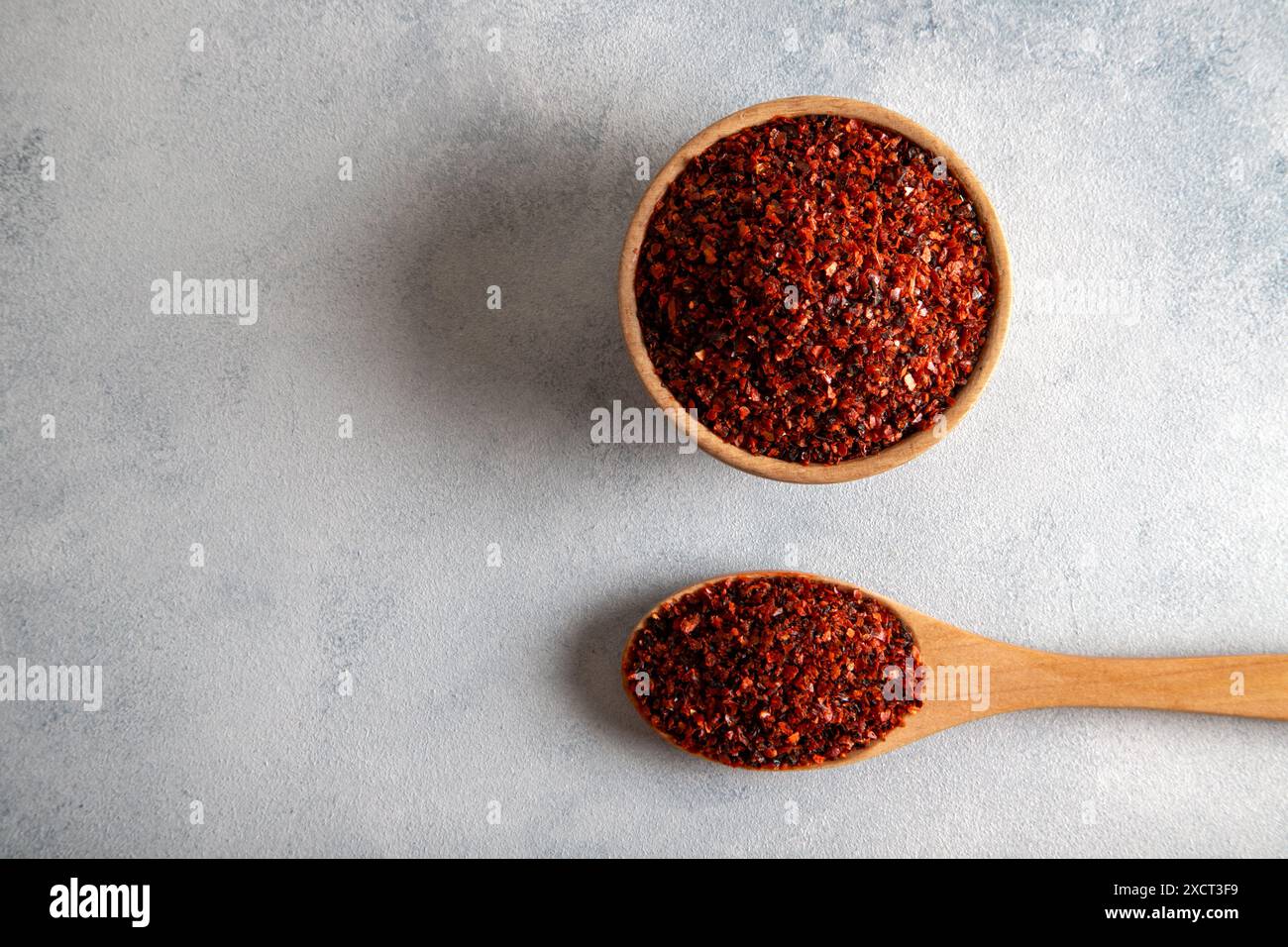Red chili pepper flakes hi-res stock photography and images - Alamy