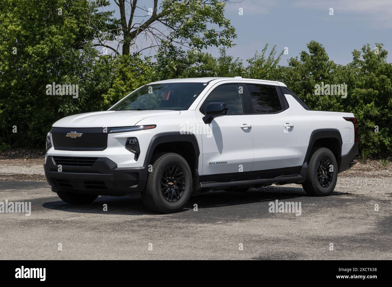 Plainfield June 16 2024 Chevrolet Silverado Ev Electric Truck Display Chevy Offers The Plainfield June 16 2024 Chevrolet Silverado Ev Electric Truck Display Chevy Offers The
