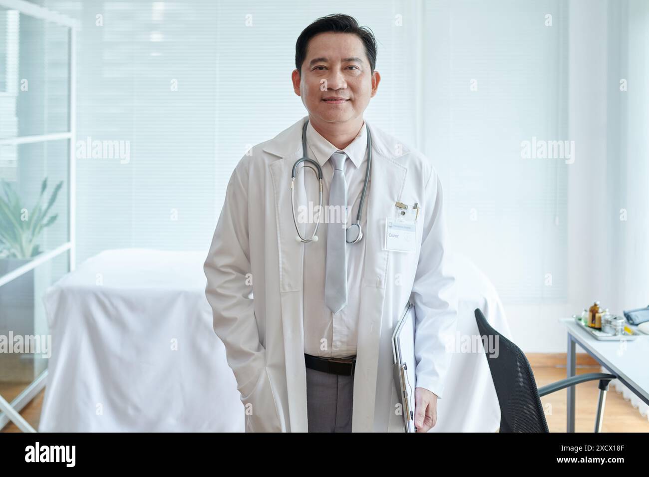 Patient hospital visit hi-res stock photography and images - Alamy
