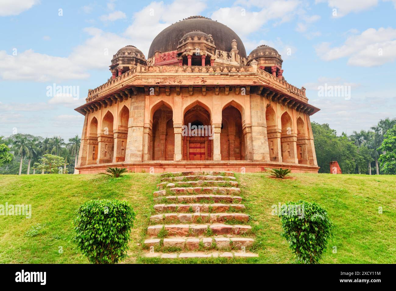 Awesome view of Muhammad Shah's Tomb at Lodi Gardens in Delhi, India ...