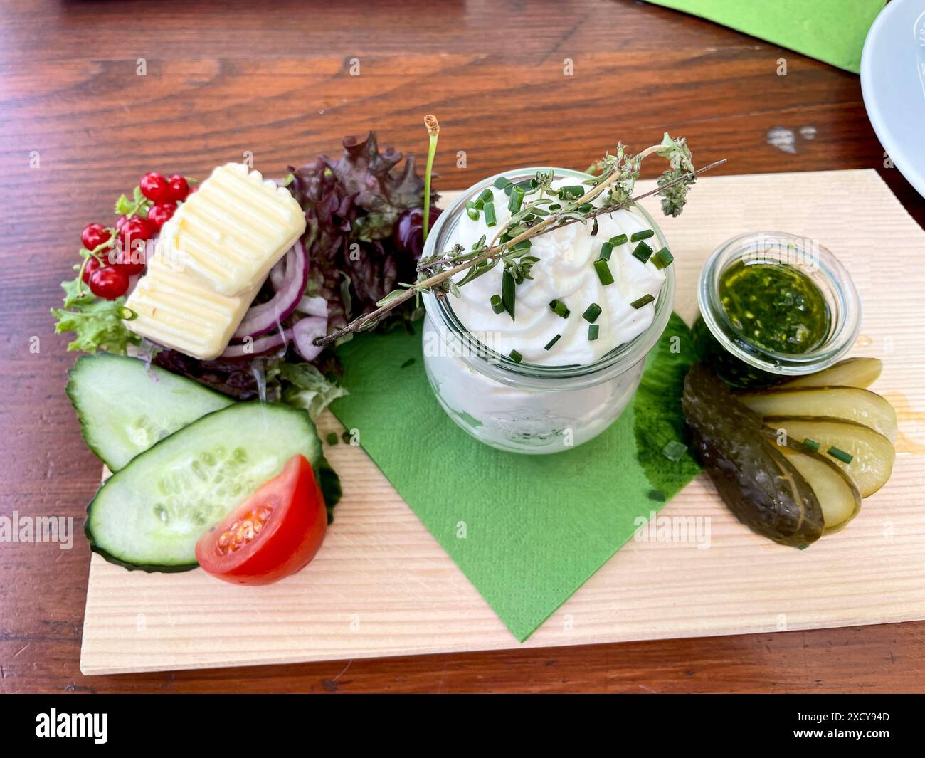 Kräuteröl hi-res stock photography and images - Alamy