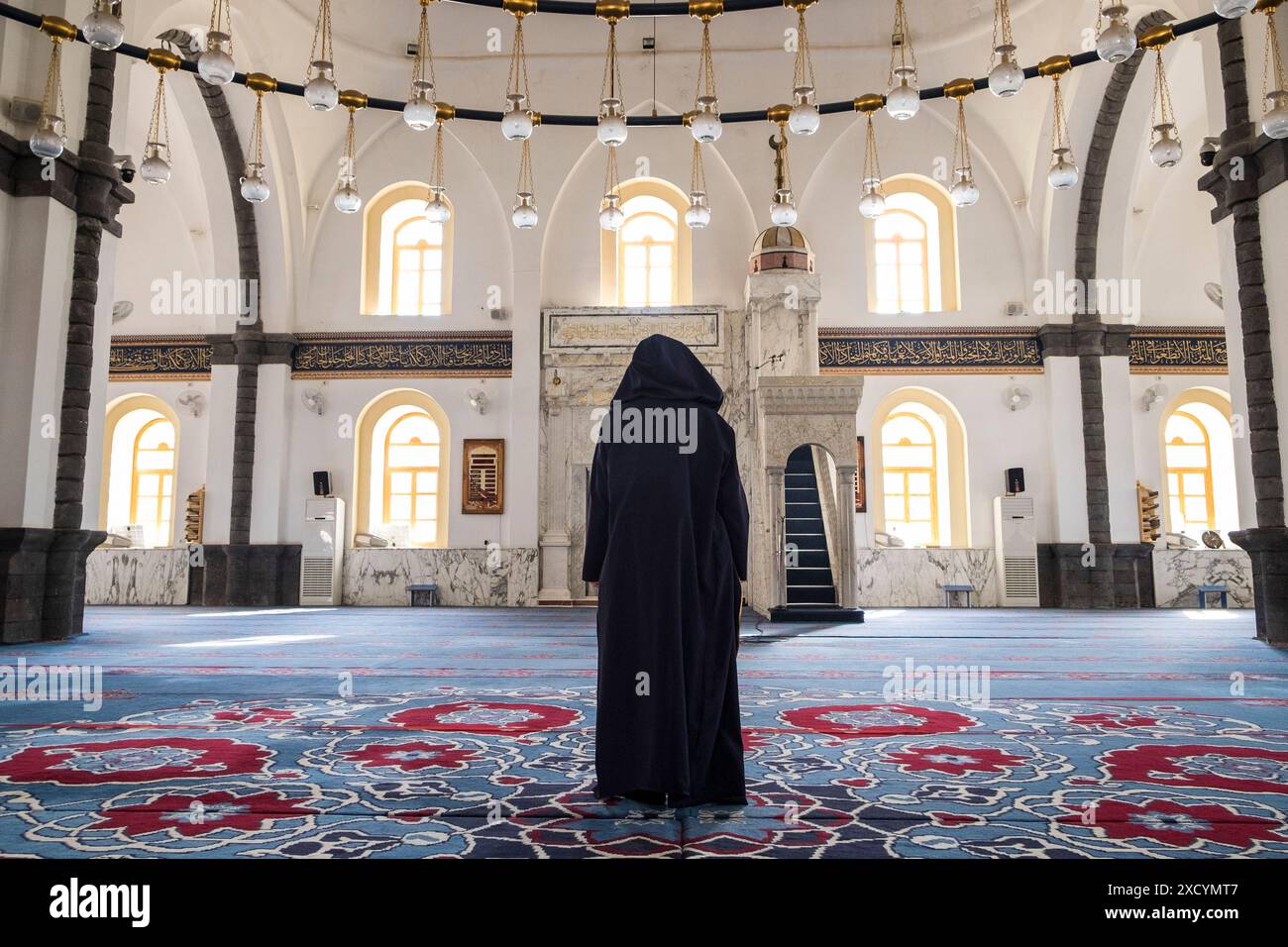 Syria, Homs, The Khalid Ibn al Walid Mosque Stock Photo Alamy