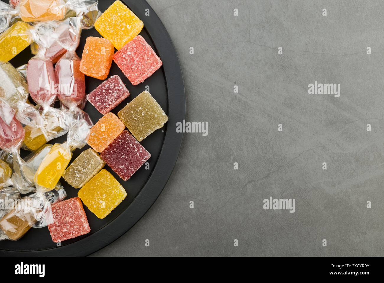 Gelatin candies hi-res stock photography and images - Alamy