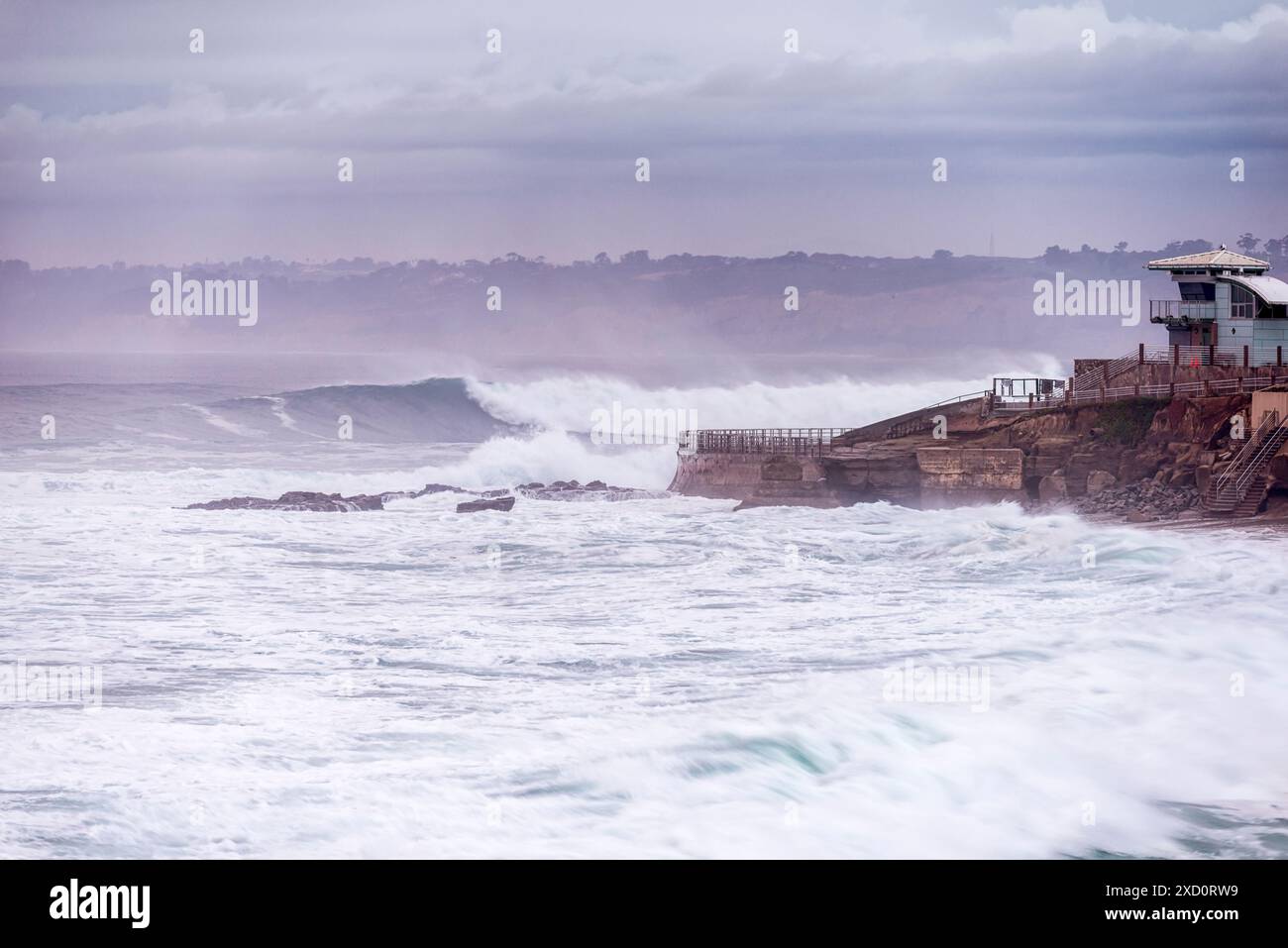 Stormy seascape on coast hi-res stock photography and images - Alamy