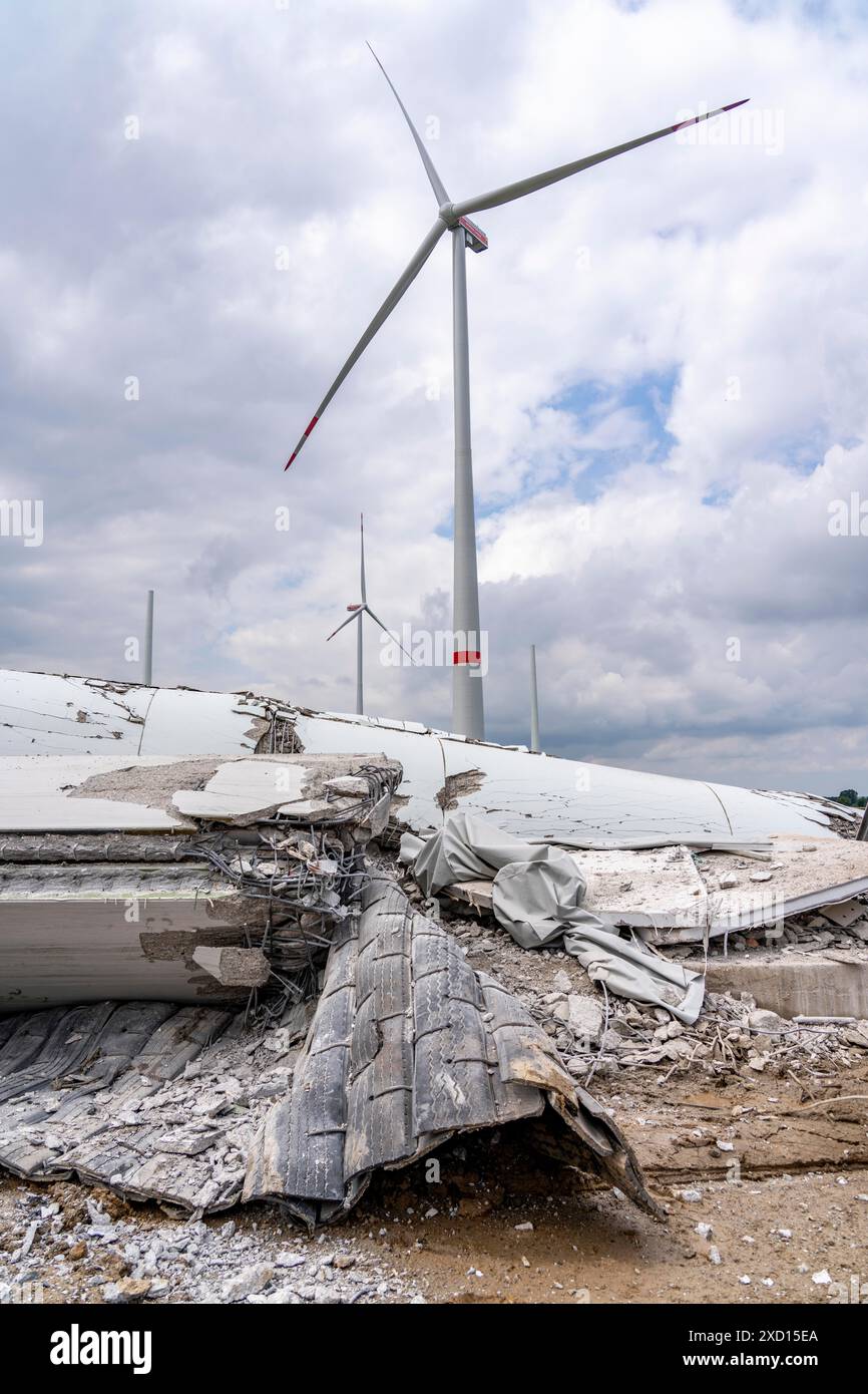 Demolished tower of a 20 year old wind turbine, in the Werl wind farm ...