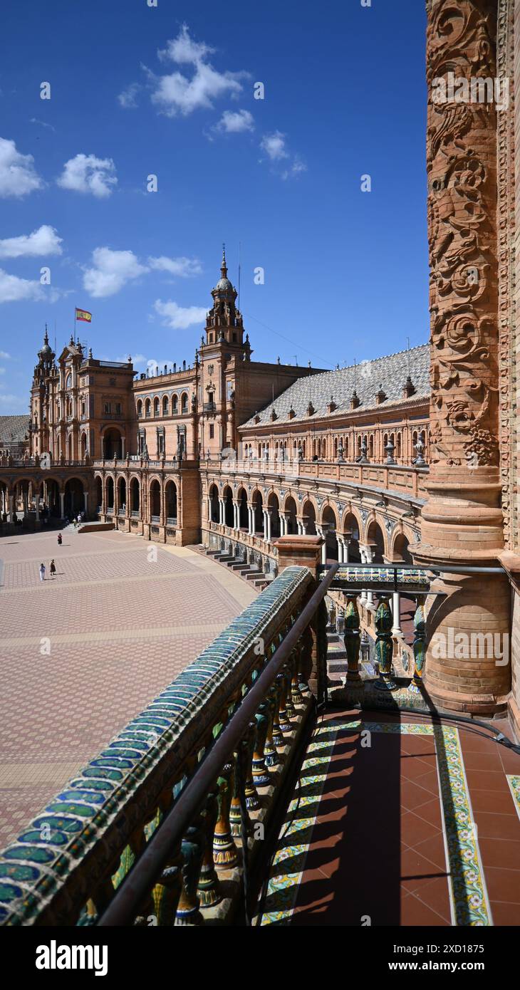 Landmarks of seville hi-res stock photography and images - Alamy