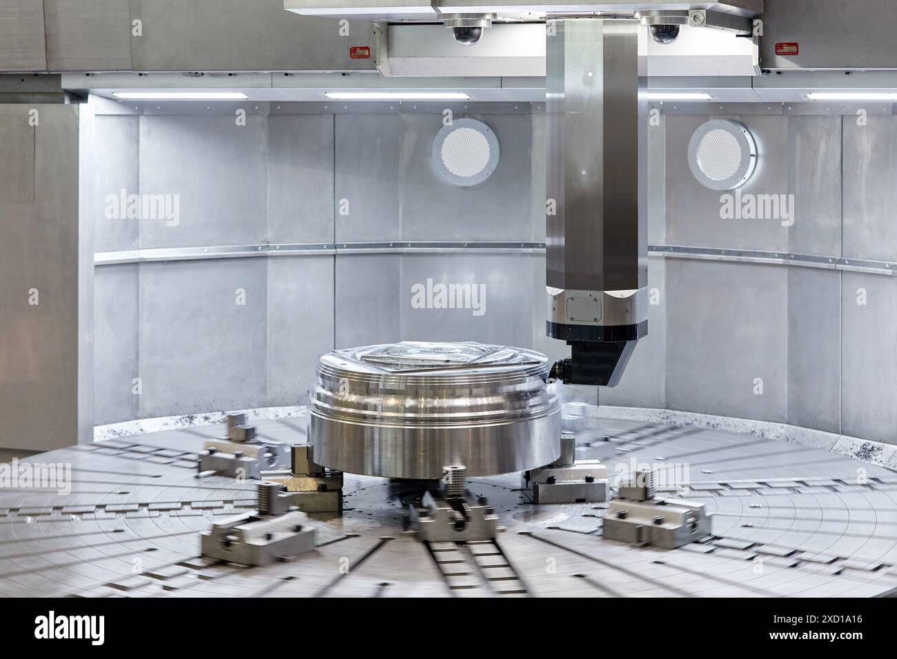 Machining Centre, CNC, Vertical turning and Milling lathe. Design ...