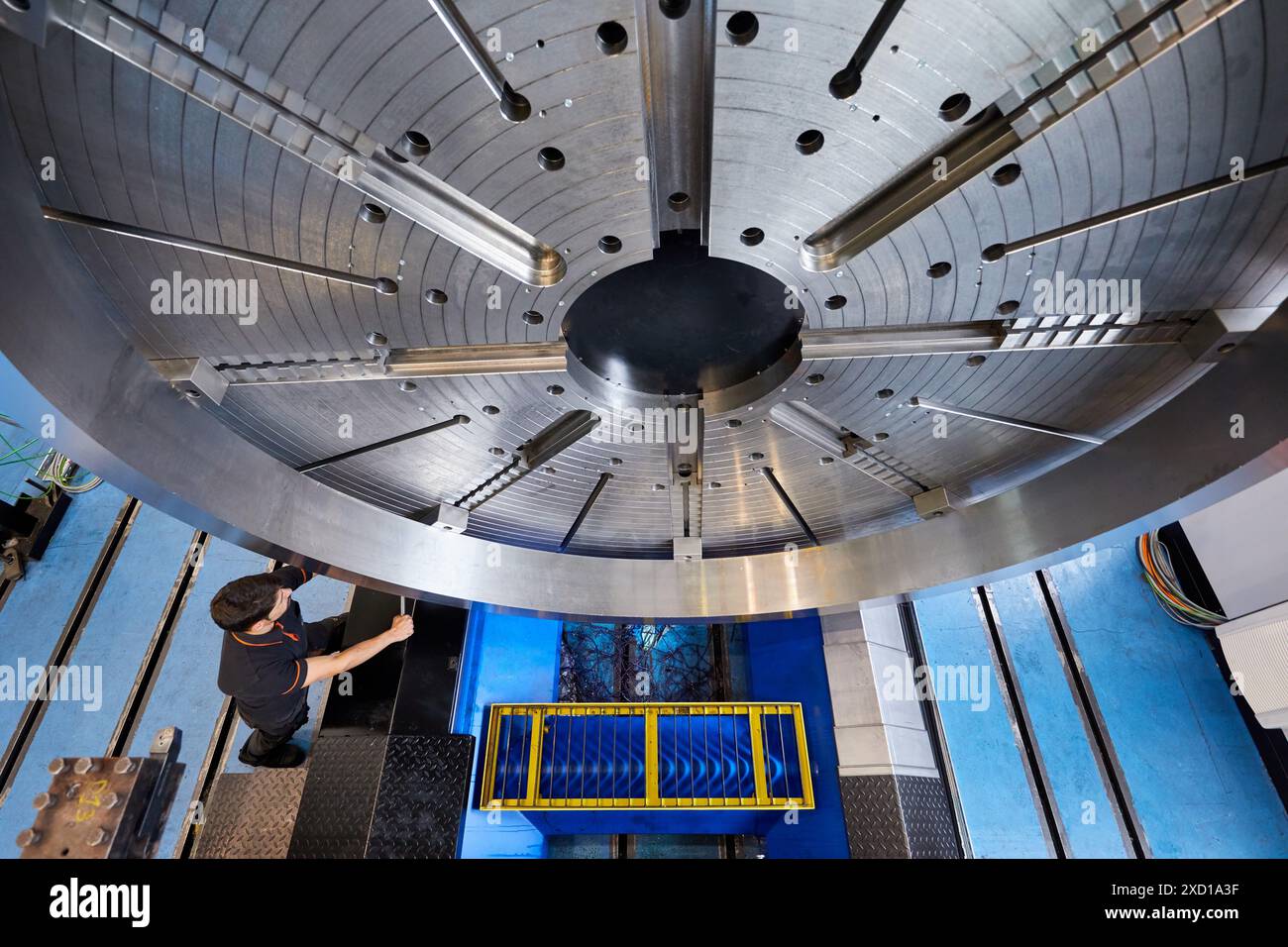 Machining Centre, CNC, Horizontal turning and Milling lathe. Design ...