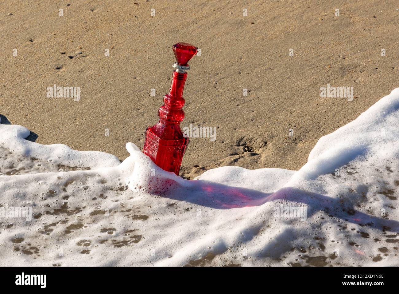 Sea surf shore backgrounds hi-res stock photography and images - Alamy