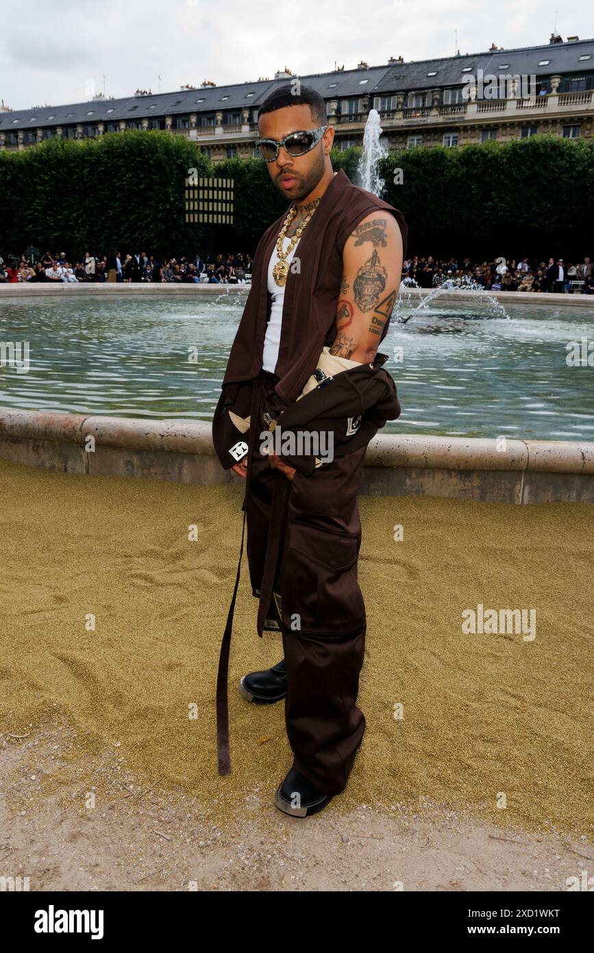 Paris, Frankreich. 19th June, 2024. Vic Mensa attends KENZO Spring